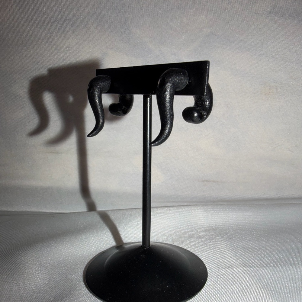 Stylish Black Swirl Earrings (never worn)
